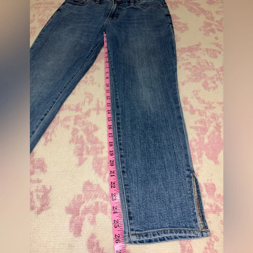 Old Navy High Rise OG Straight-Leg Jeans in Medium Blue Wash Women’s 12